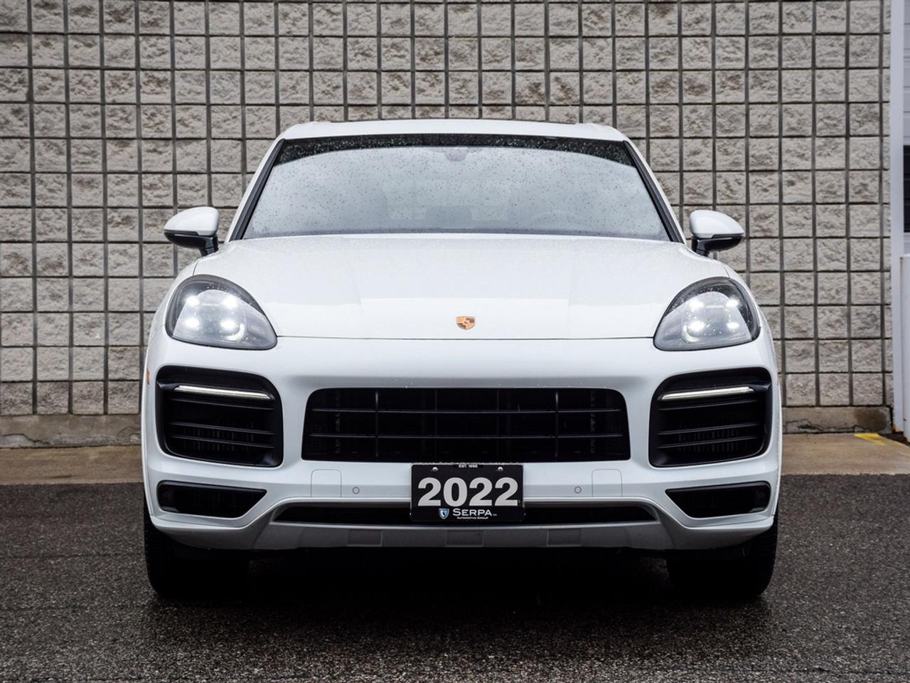 2022 Porsche Cayenne GTS Photo1