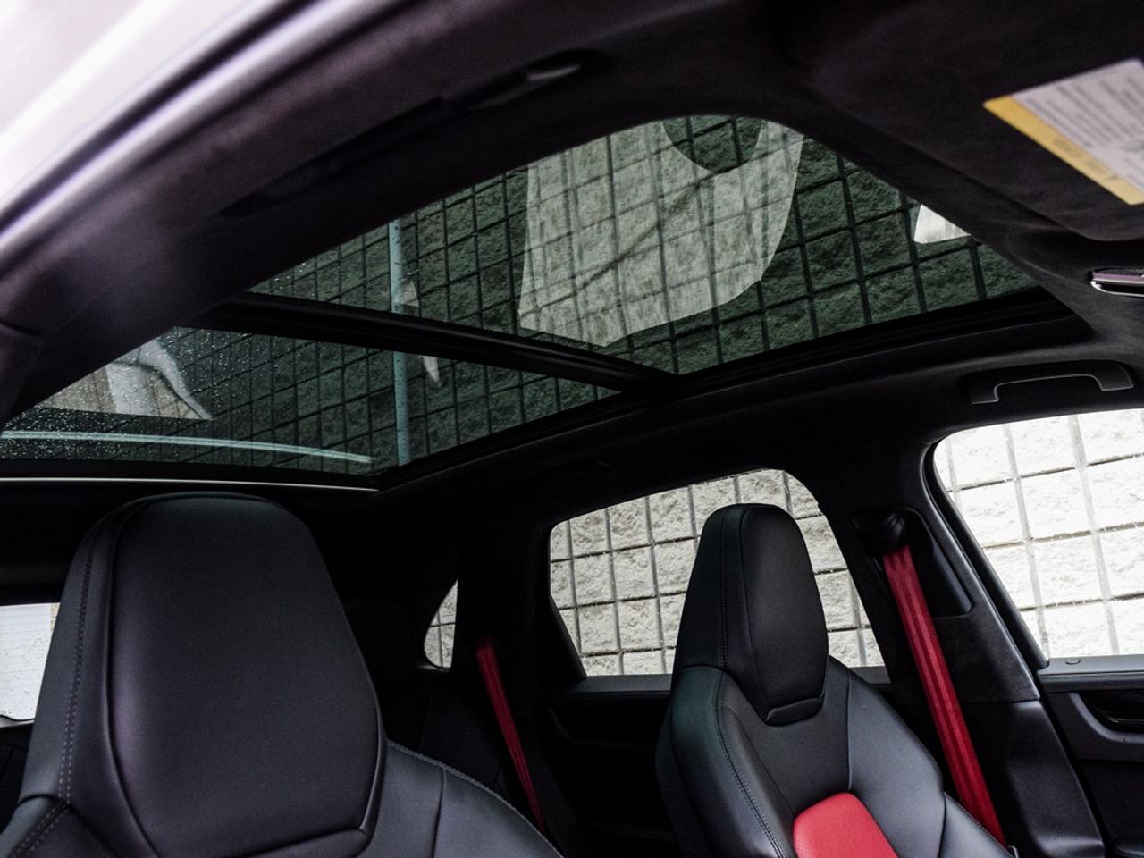 2022 Porsche Cayenne GTS Photo