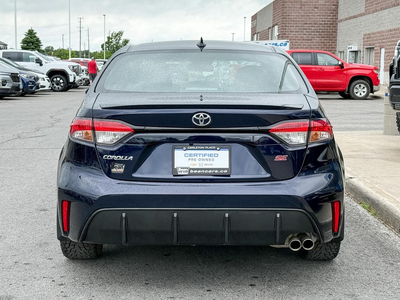 2023 Toyota Corolla 2.0L 4CYL, SE UPGRADE PACKAGE - 18" BLACK ALLOY RIMS, SUNROOF, HEATED LEATHER WRAPPED STEERING WHEEL Photo