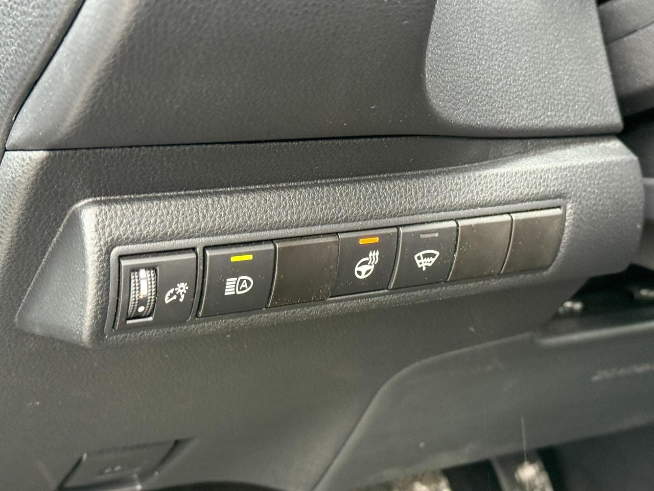 2023 Toyota Corolla 2.0L 4CYL, SE UPGRADE PACKAGE - 18" BLACK ALLOY RIMS, SUNROOF, HEATED LEATHER WRAPPED STEERING WHEEL Photo