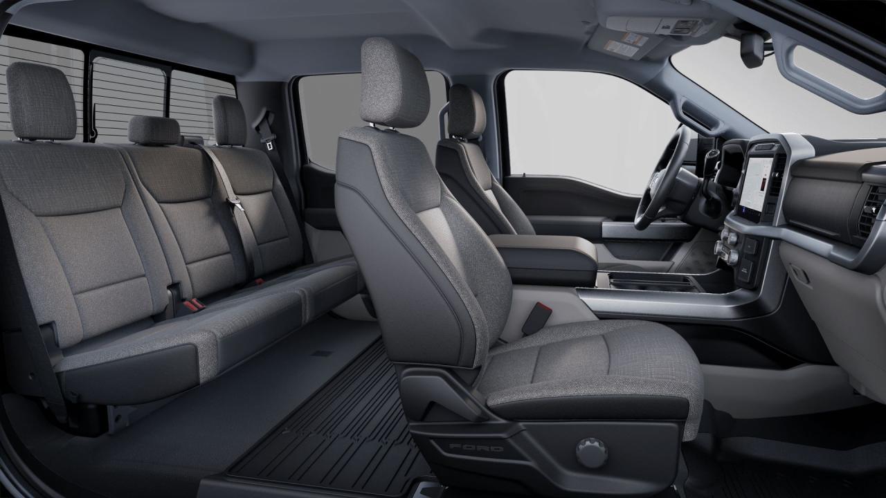2025 Ford F-150 XLT Photo5