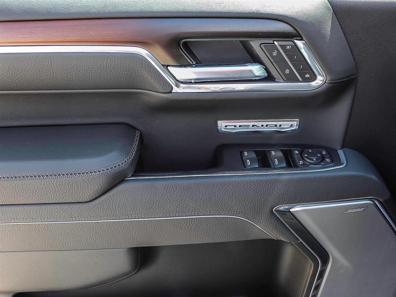 2025 GMC Sierra 1500 Denali Photo