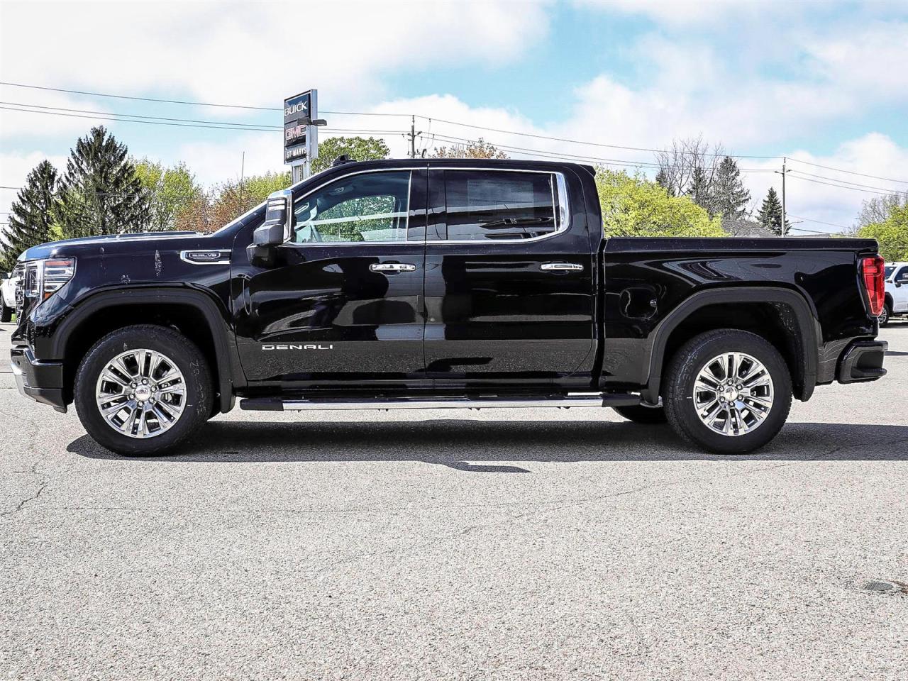 2025 GMC Sierra 1500 Denali Photo4