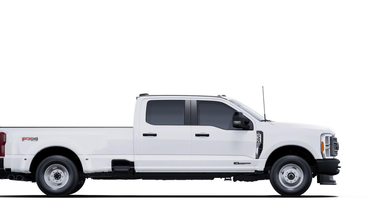 2025 Ford SUPERDUTY F-350® XL Photo5