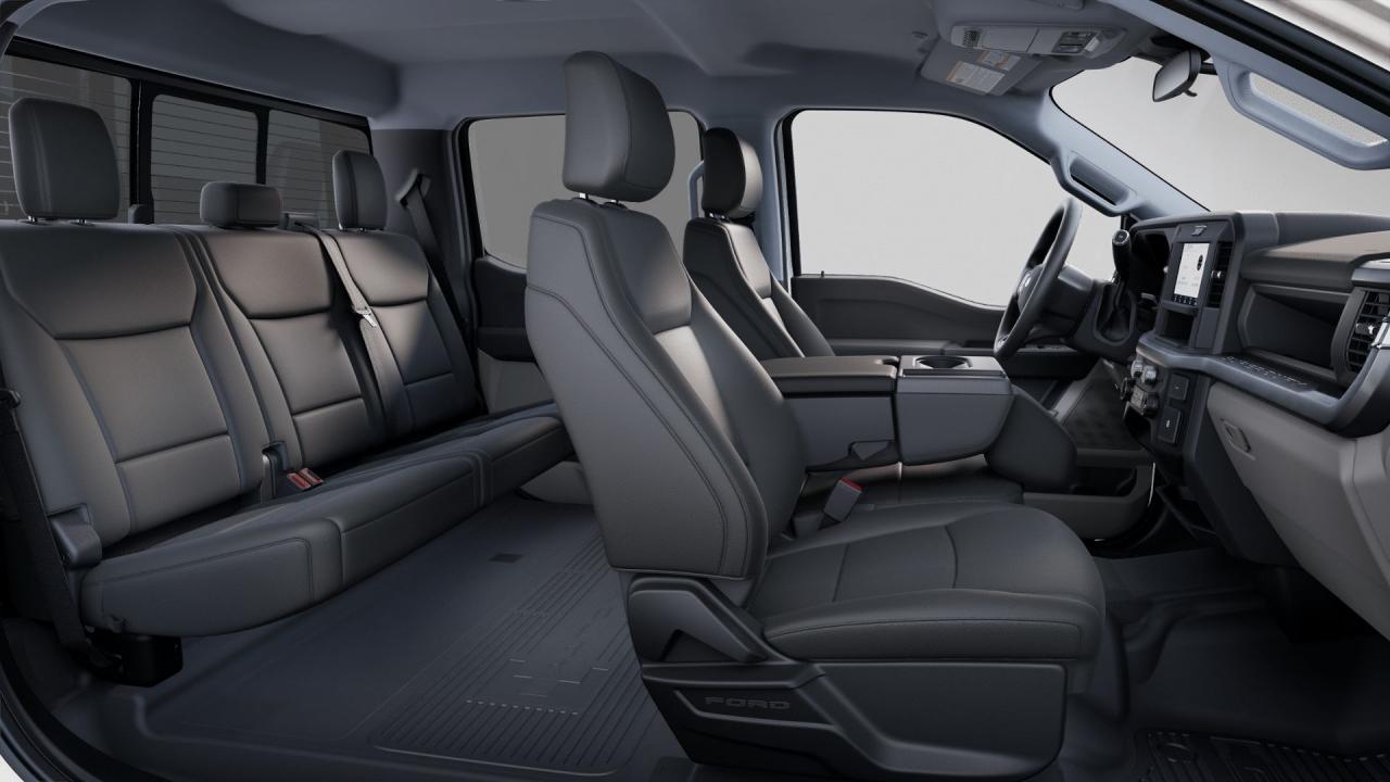 2025 Ford SUPERDUTY F-350® XL Photo5