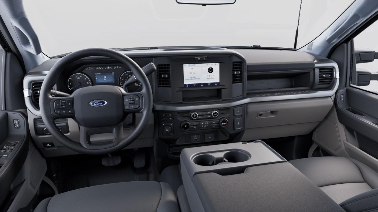 2025 Ford SUPERDUTY F-350® XL Photo5