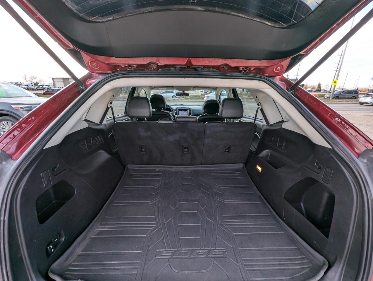2016 Ford Edge SEL | Leather | Local Vehicle | Htd steering - Photo #5