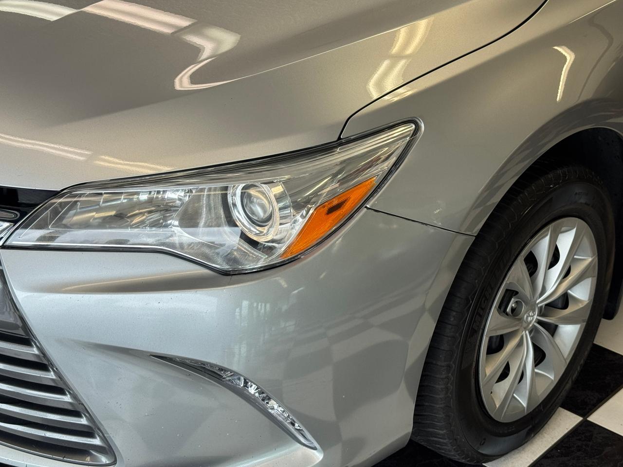 2017 Toyota Camry LE+Camera+Bluetooth+Cruise Control+A/C Photo31