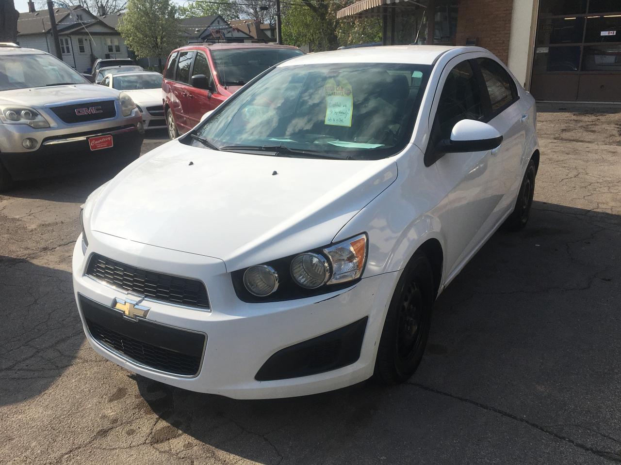 2014 Chevrolet Sonic Sdn LS Auto - Low KM's, Auto, Air