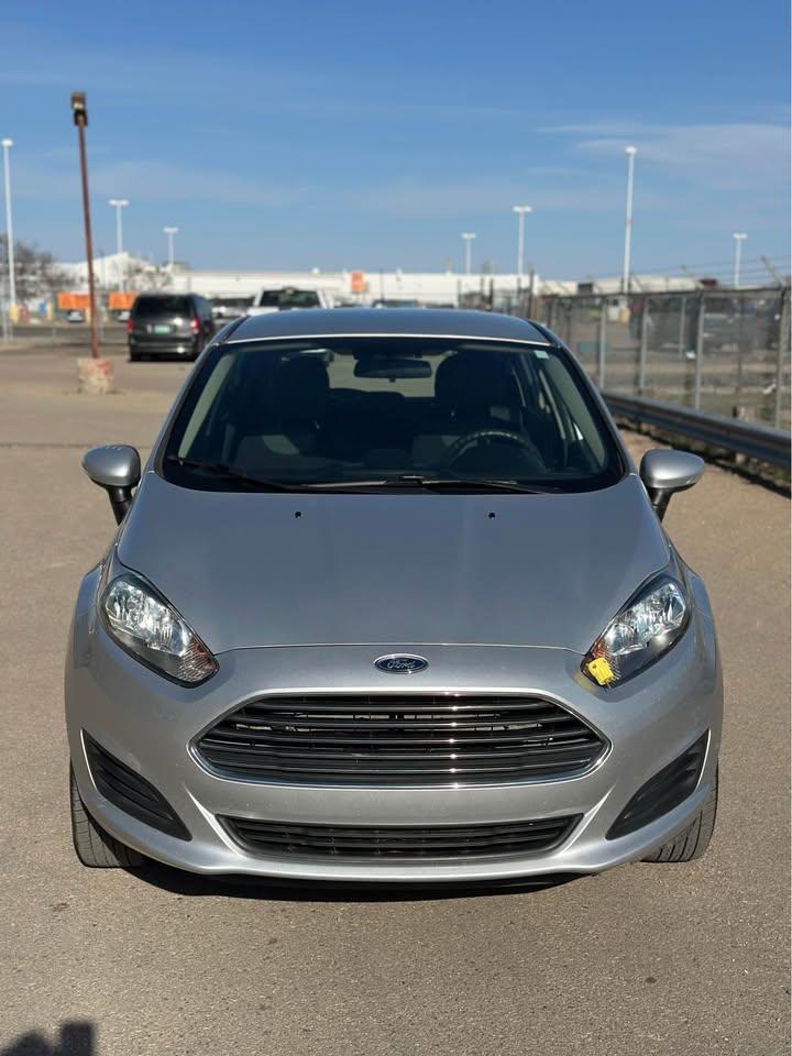 2017 Ford Fiesta SE - Photo #3