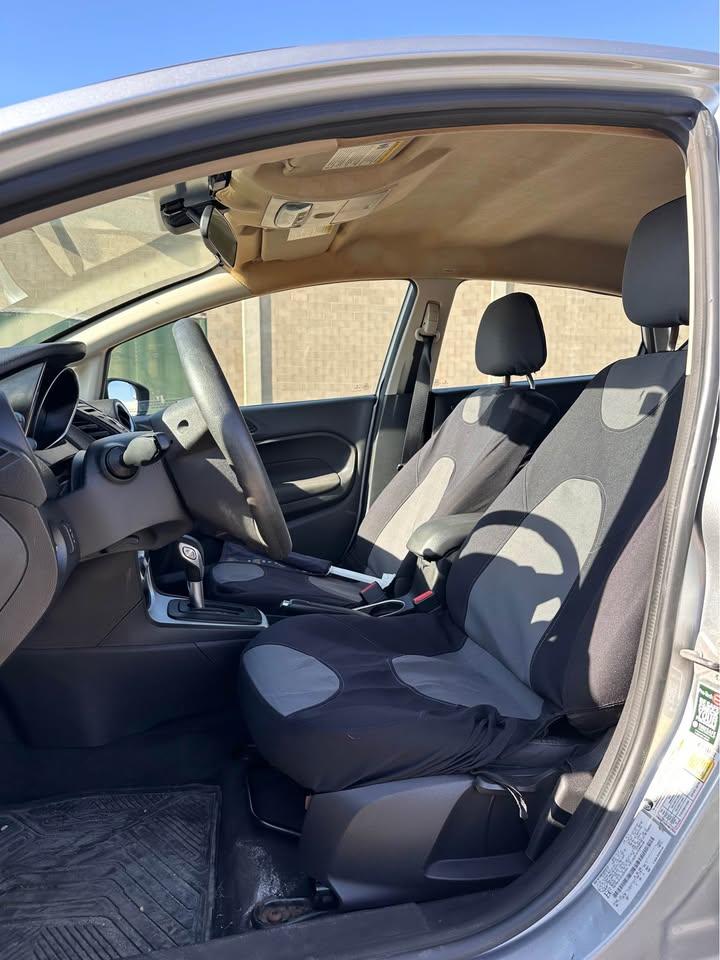 2017 Ford Fiesta SE - Photo #13
