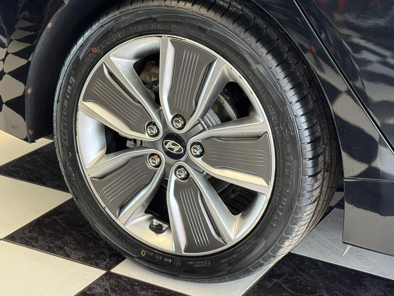 2017 Hyundai IONIQ Limited W/TECH HYBIRD+New Tires+GPS+CAM+Roof Photo