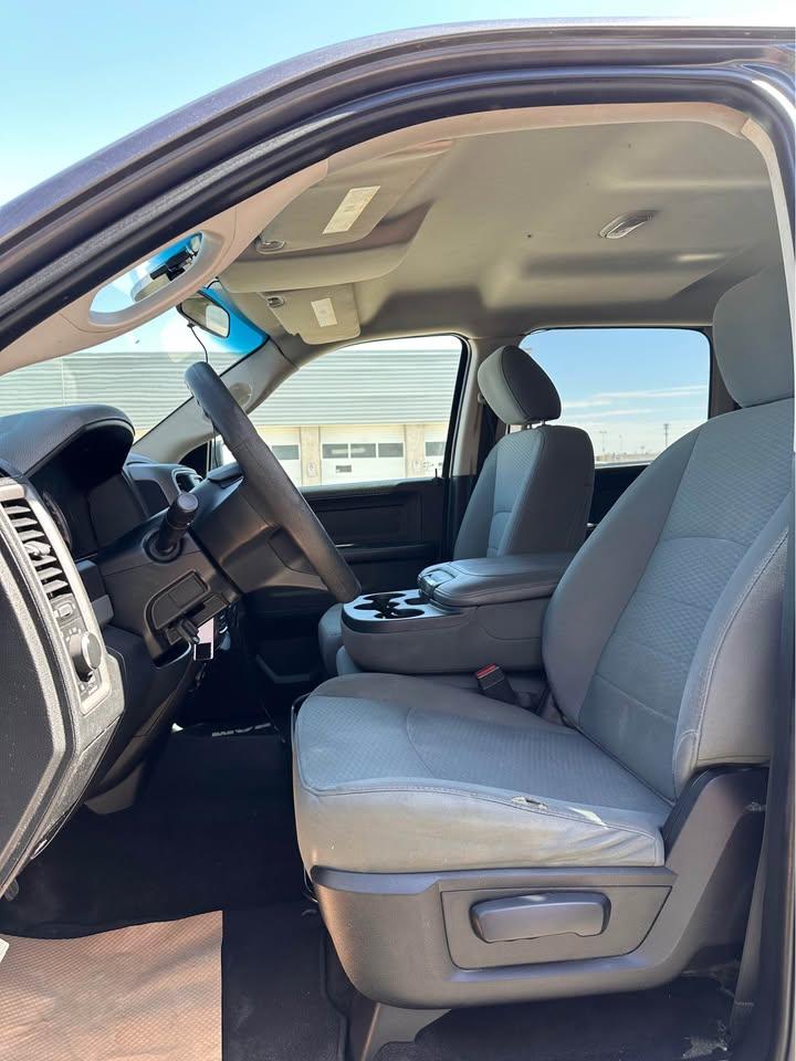 2016 RAM 1500 ST - Photo #12