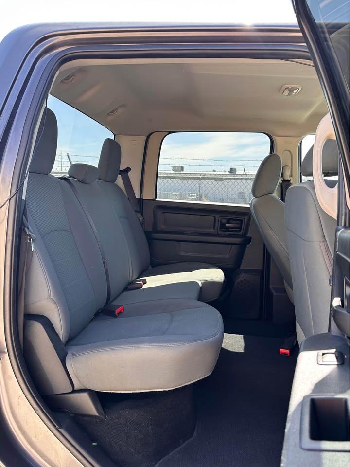 2016 RAM 1500 ST - Photo #13