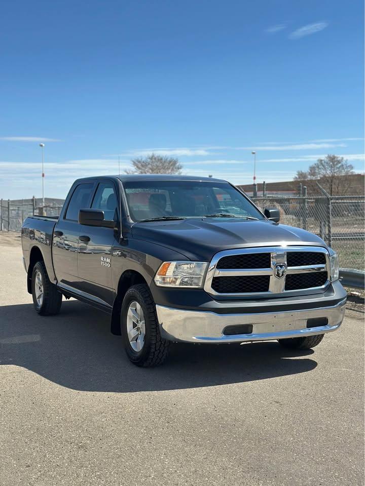 2016 RAM 1500 ST - Photo #2