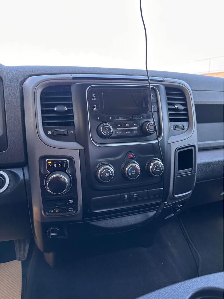 2016 RAM 1500 ST - Photo #10