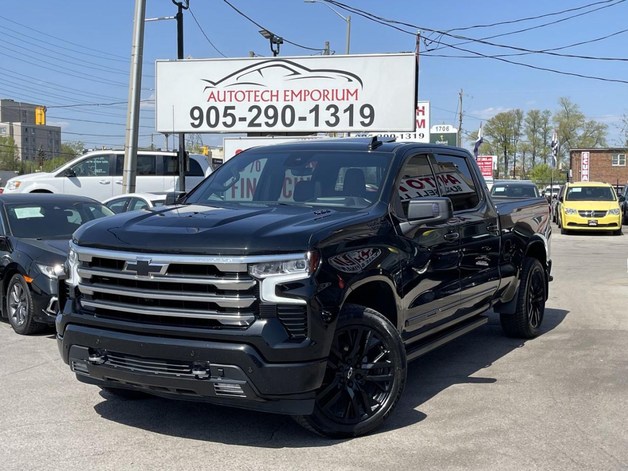 Used 2024 Chevrolet Silverado 1500 High Country DURAMAX 3.0L TURBO-DIESEL CrewCab Fully Loaded for sale in Mississauga, ON