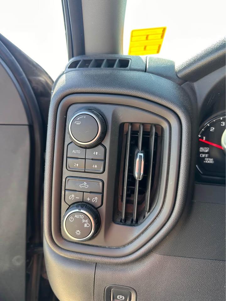 2023 Chevrolet Silverado 1500 Custom Trail Boss - Photo #11