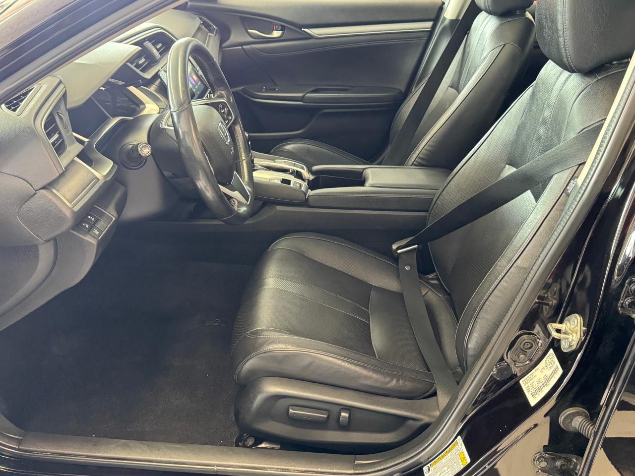 2017 Honda Civic Touring+Adaptive Cruise+Lane Keep+Roof+RemoteStart Photo80