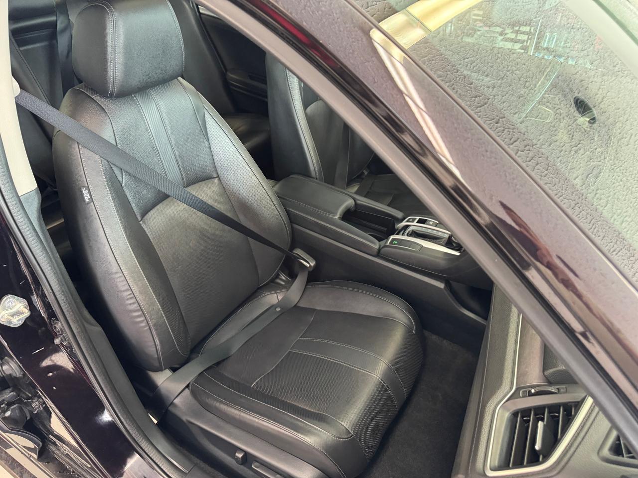2017 Honda Civic Touring+Adaptive Cruise+Lane Keep+Roof+RemoteStart Photo23