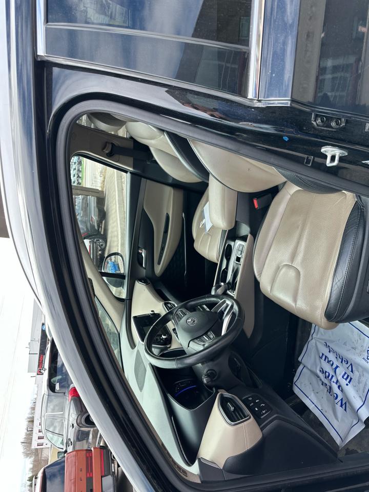 2020 Hyundai Santa Fe Ultimate Photo13