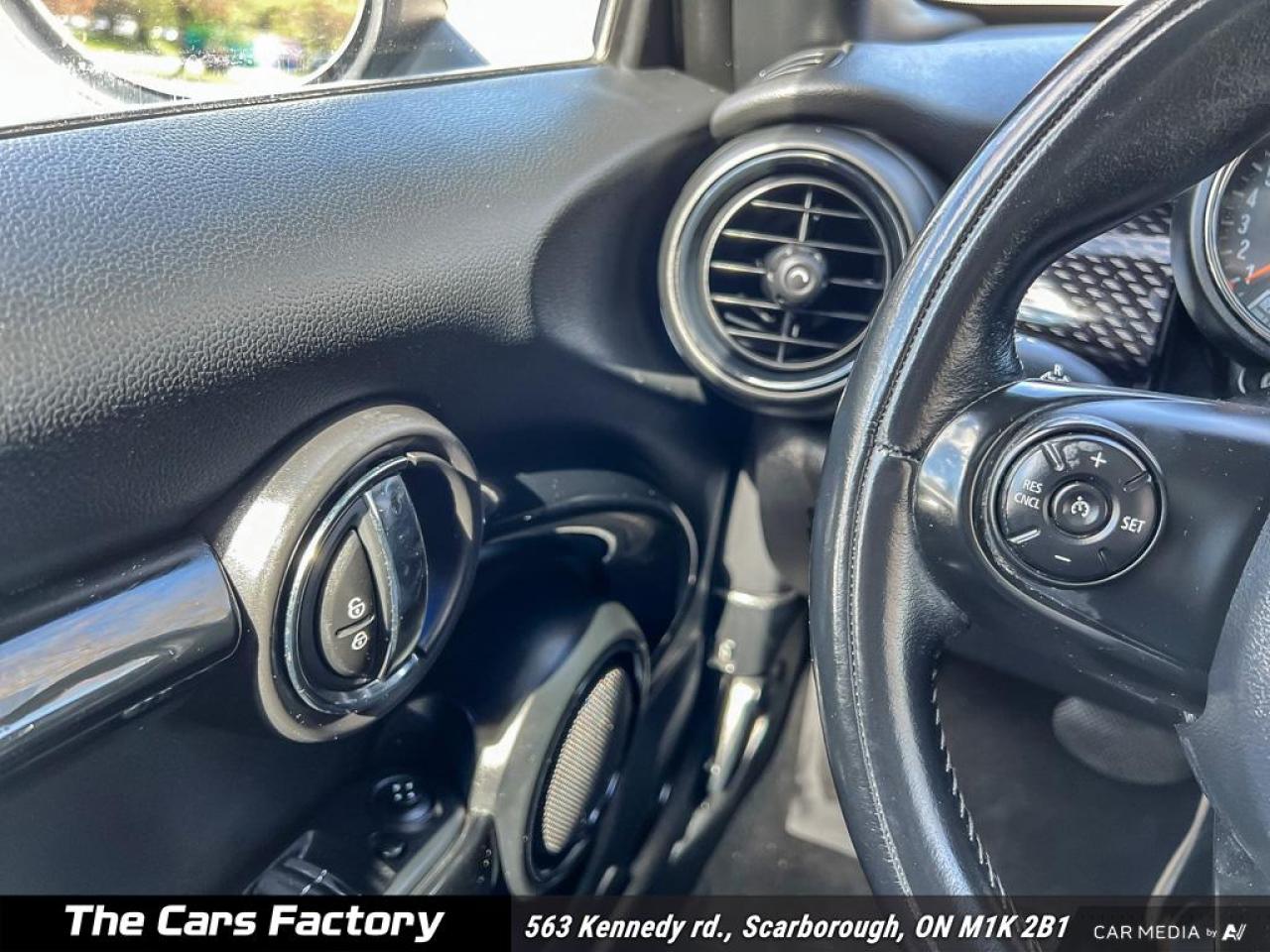 2016 MINI Cooper S No Accident! - Photo #17