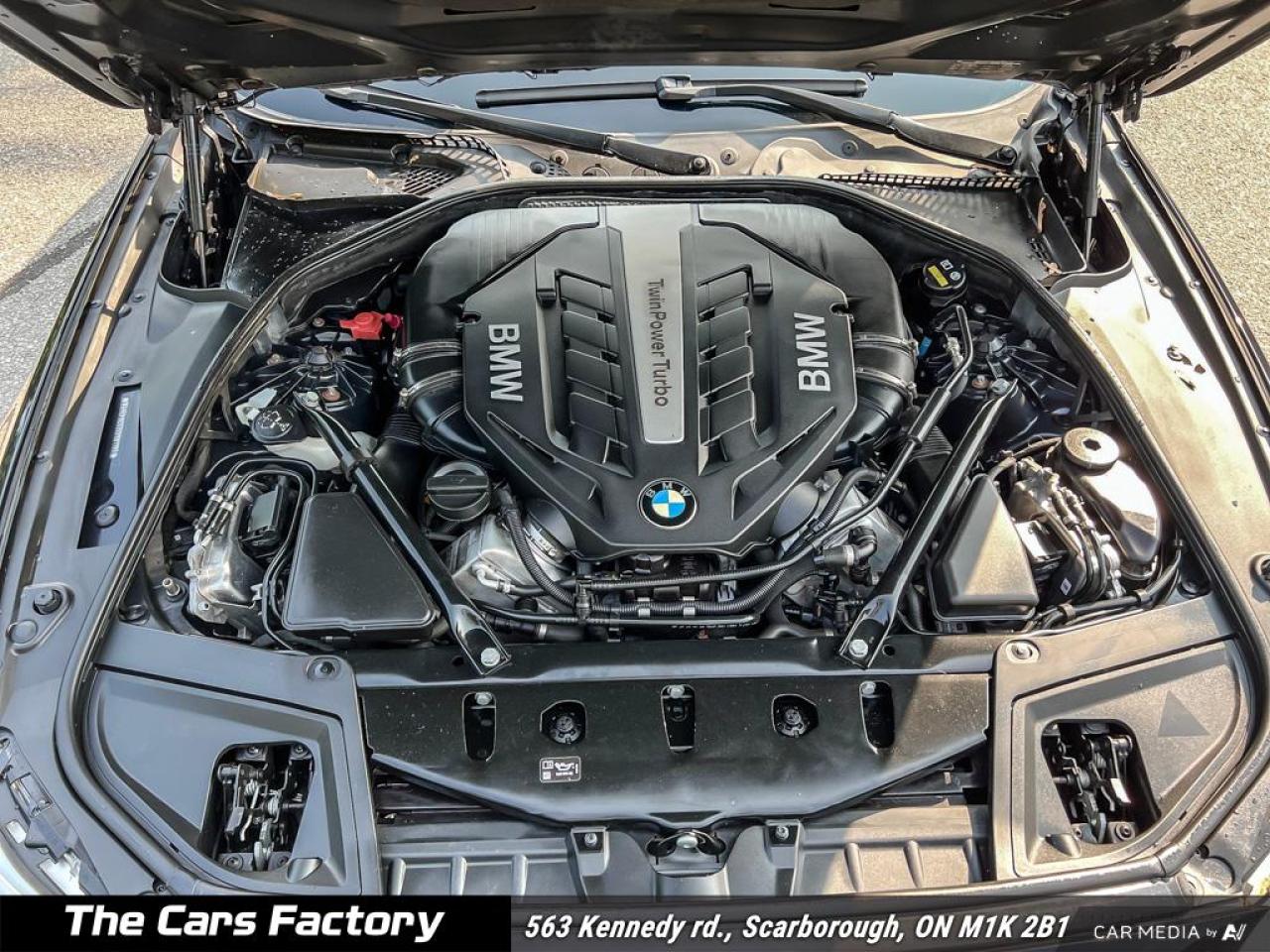 2016 BMW 5 Series 550i xDrive M-Sport - Luxury That Roars!! - Photo #8