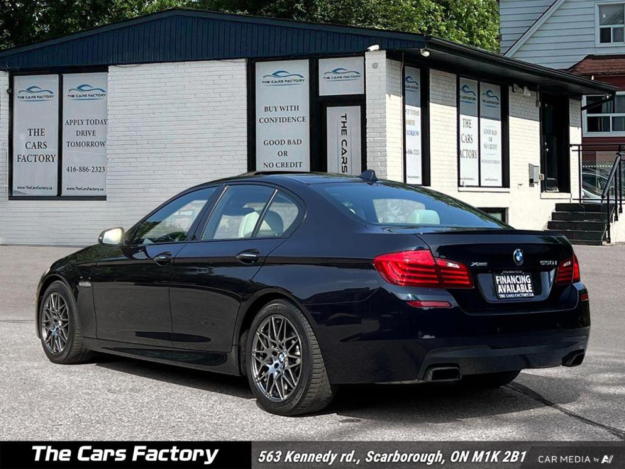 2016 BMW 5 Series 550i xDrive M-Sport - Luxury That Roars!! - Photo #4