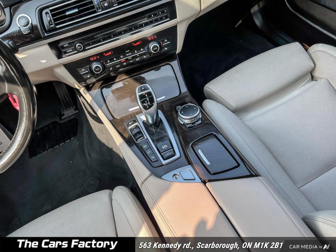 2016 BMW 5 Series 550i xDrive M-Sport - Luxury That Roars!! - Photo #16
