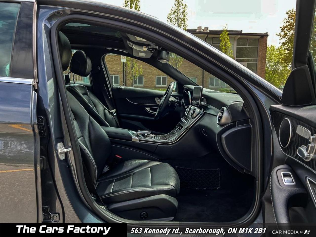 2016 Mercedes-Benz C-Class C300 4MATIC – AMG Package | Only 85,857 KM | Fully - Photo #22