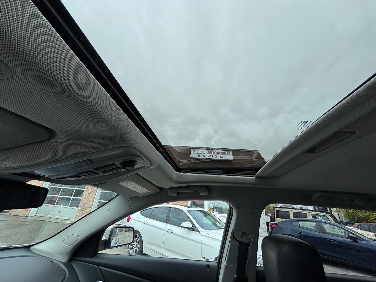 2015 GMC Terrain LOADED ONE OWNER TONS OF SERVICE LOW KMS! - Photo #23