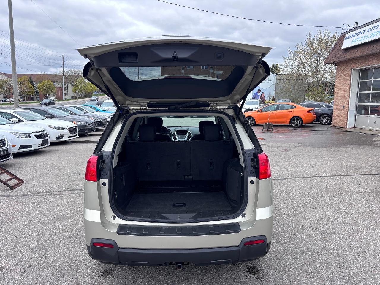 2015 GMC Terrain LOADED ONE OWNER TONS OF SERVICE LOW KMS! - Photo #9