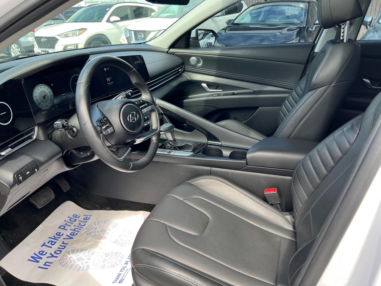 2022 Hyundai Elantra Ultimate Tech - Photo #15