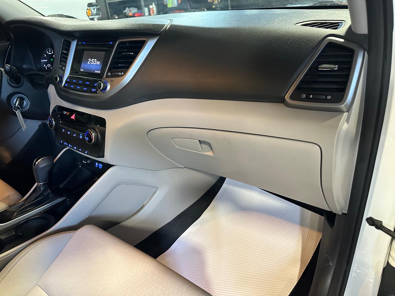 2017 Hyundai Tucson SE | NO ACCIDENTS | HEATED SEATS | 4X4 - Photo #8