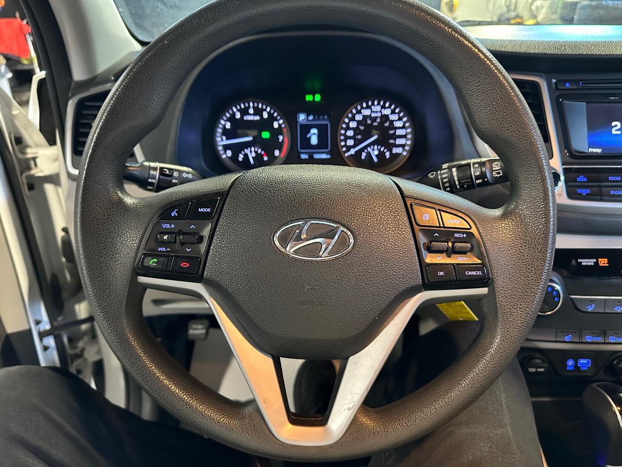 2017 Hyundai Tucson SE | NO ACCIDENTS | HEATED SEATS | 4X4 - Photo #20