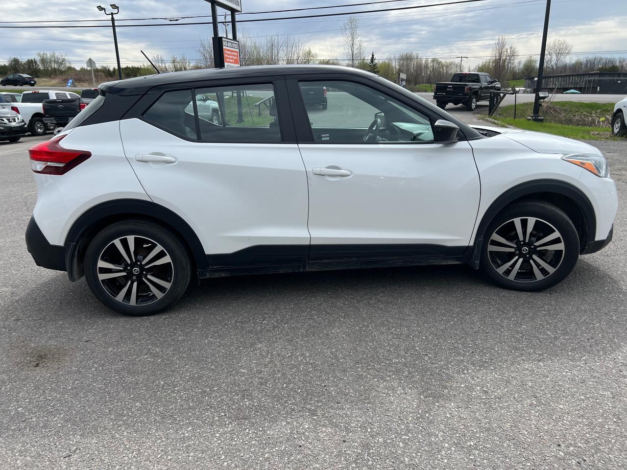 2019 Nissan Kicks SV - Photo #6