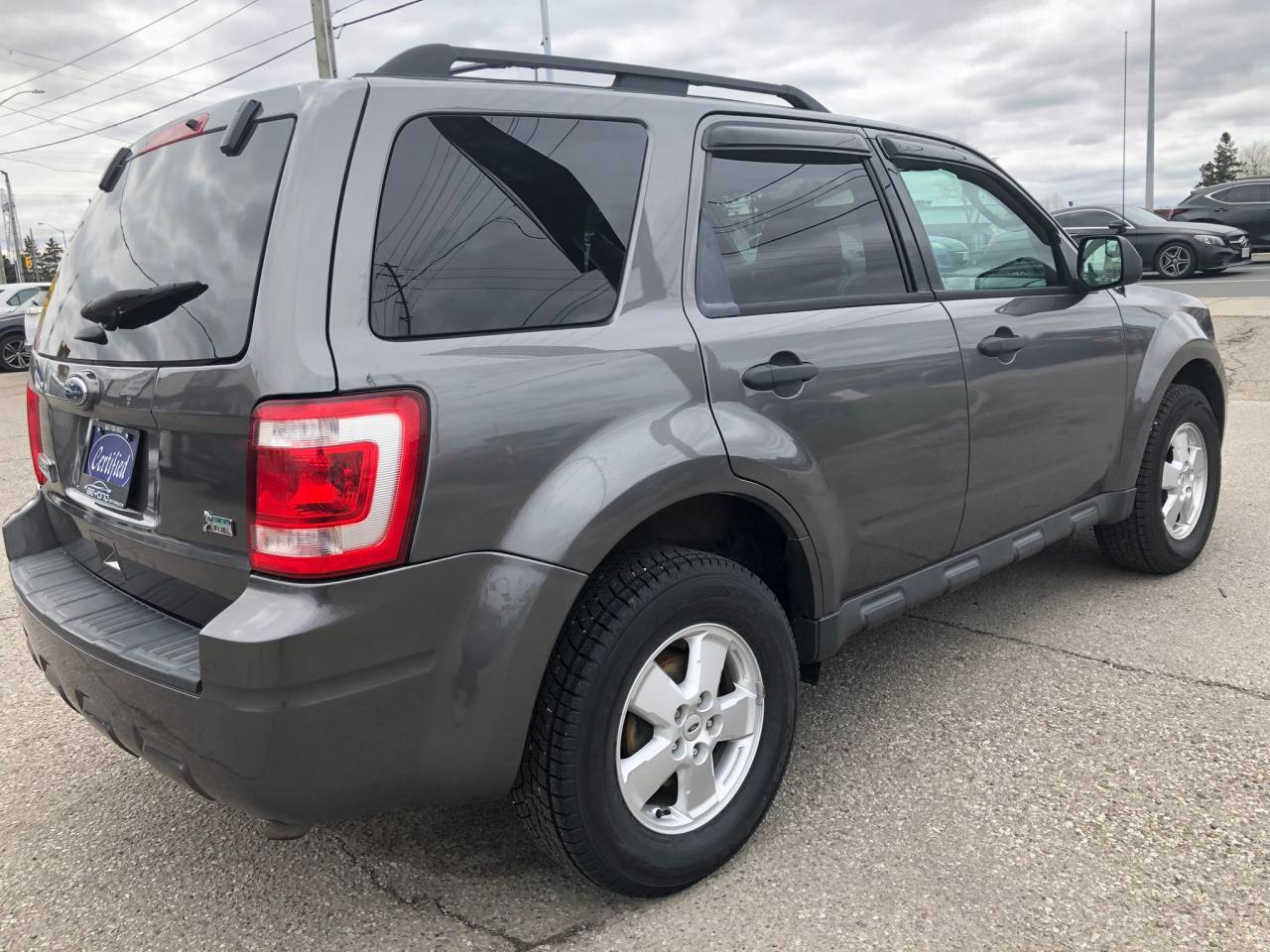 2012 Ford Escape XLT CERTIFIED WITH 3 YEARS WARRANTY INCLUDED . - Photo #5