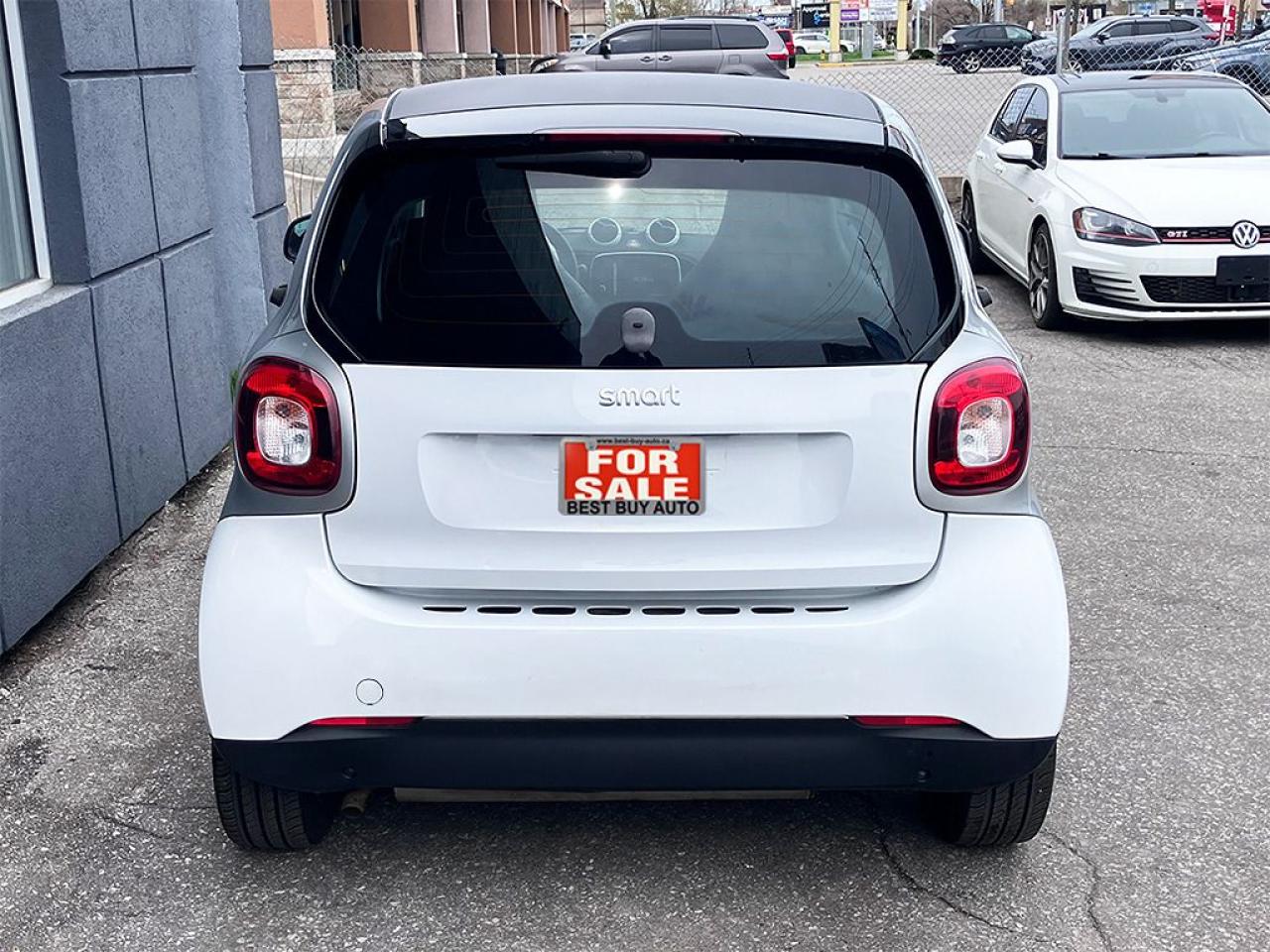 2016 Smart fortwo NAVIGATION | BLUETOOTH | LEATHER | HEATED SEATS - Photo #5