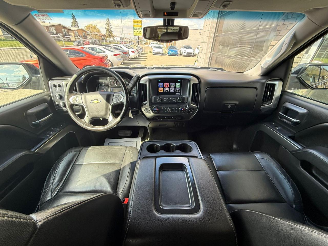 2018 Chevrolet Silverado 1500 4WD CREW CAB LT w/ LEATHER - Photo #11