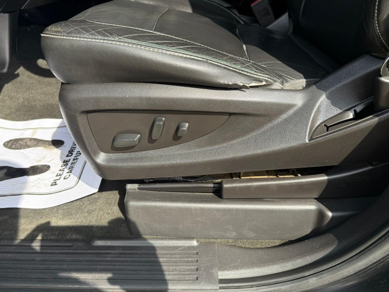 2018 Chevrolet Silverado 1500 4WD CREW CAB LT w/ LEATHER - Photo #15