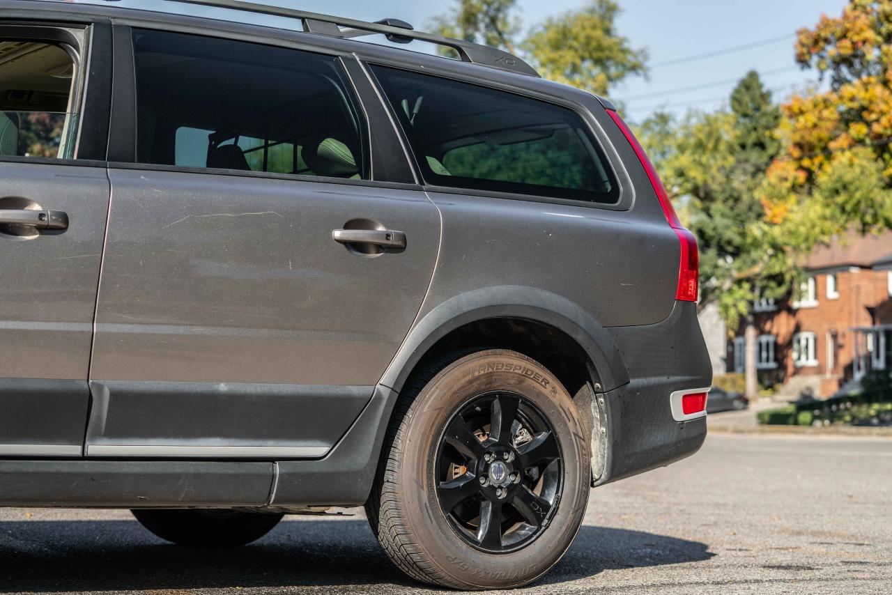 2008 Volvo XC70 3.2L AWD WAGON - Photo #10
