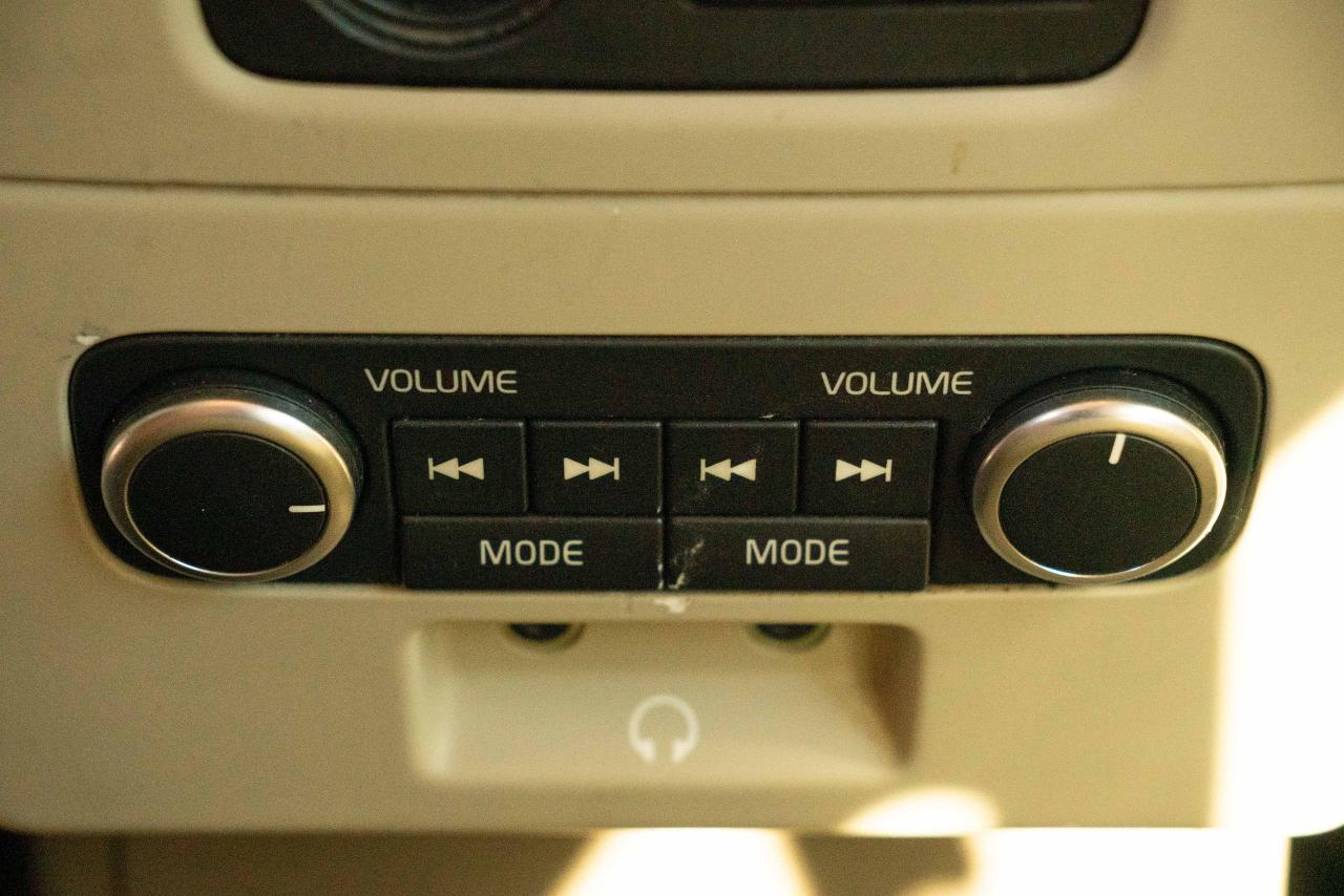 2008 Volvo XC70 3.2L AWD WAGON - Photo #43