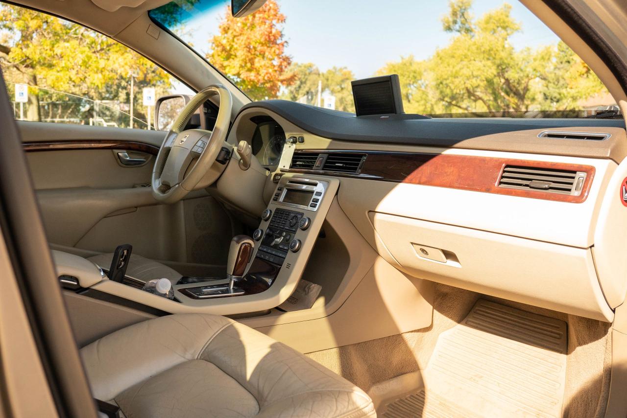 2008 Volvo XC70 3.2L AWD WAGON - Photo #50