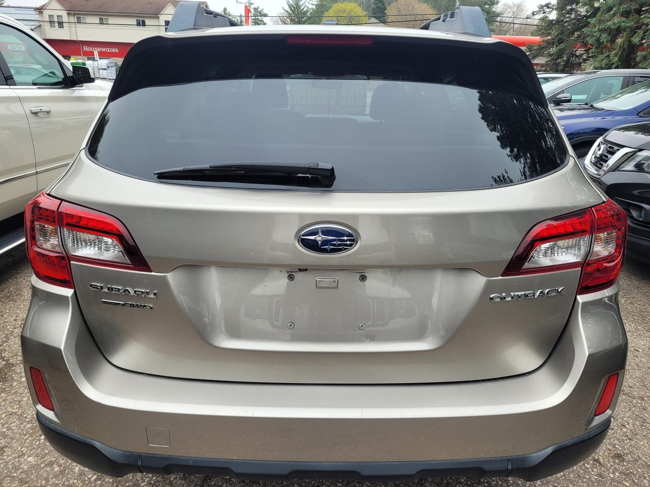 2016 Subaru Outback 5DR WGN CVT 2.5I *1-Owner* Clean CarFax Financing - Photo #4