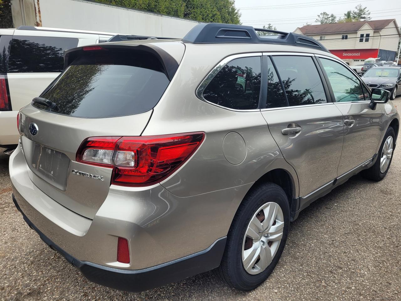 2016 Subaru Outback 5DR WGN CVT 2.5I *1-Owner* Clean CarFax Financing Photo4