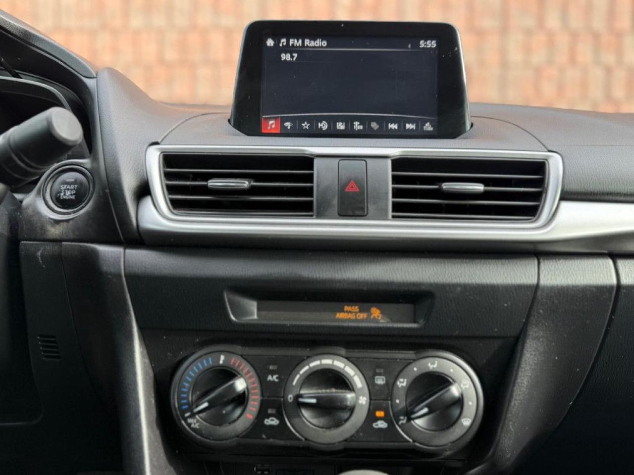 2017 Mazda MAZDA3 GX | NAVI | BACK-UP CAM | PUSH BUTTON START | BLUETOOTH | - Photo #26