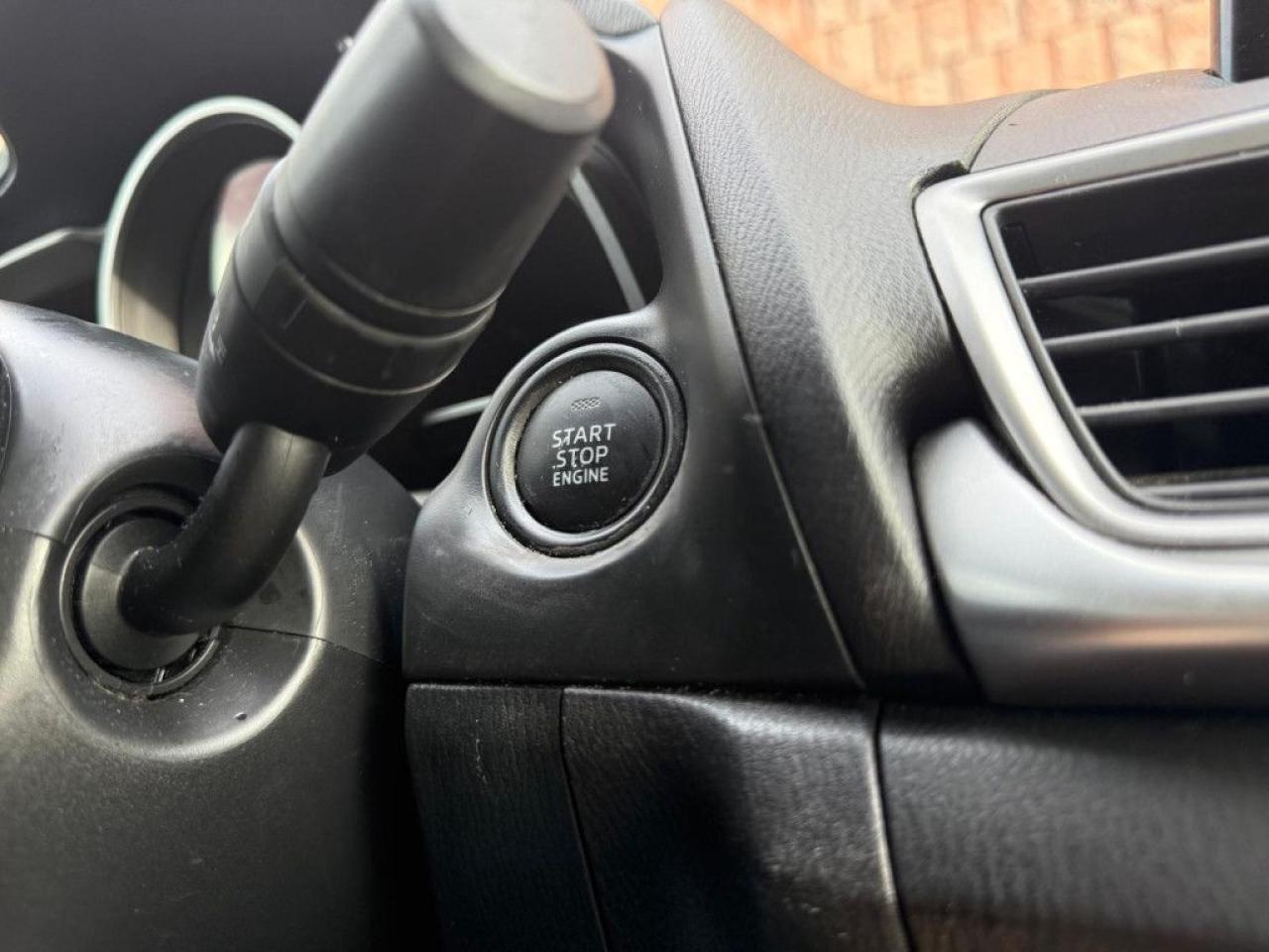 2017 Mazda MAZDA3 GX | NAVI | BACK-UP CAM | PUSH BUTTON START | BLUETOOTH | - Photo #30