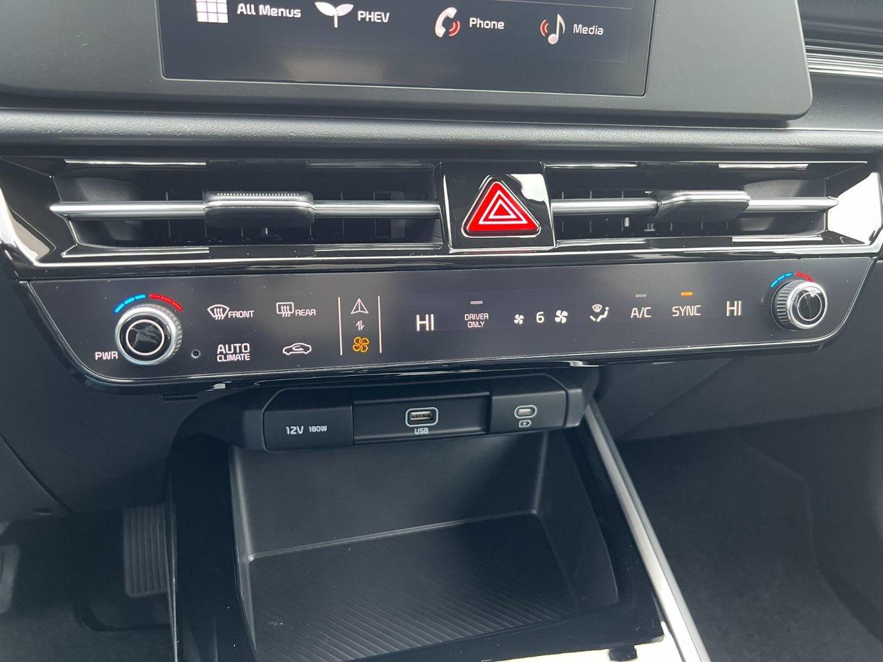 2025 Kia Niro PHEV LX Photo