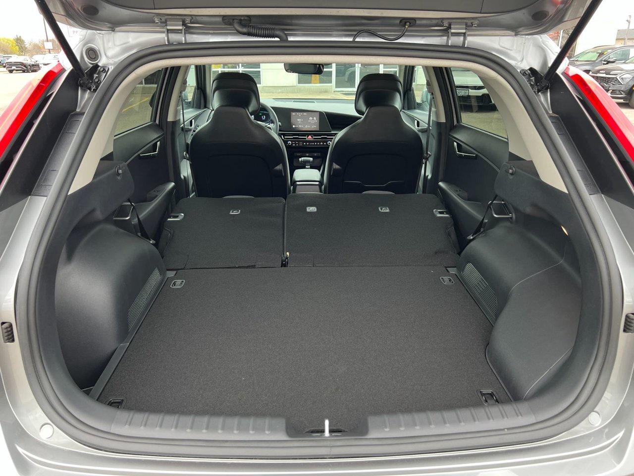 2025 Kia Niro PHEV LX Photo