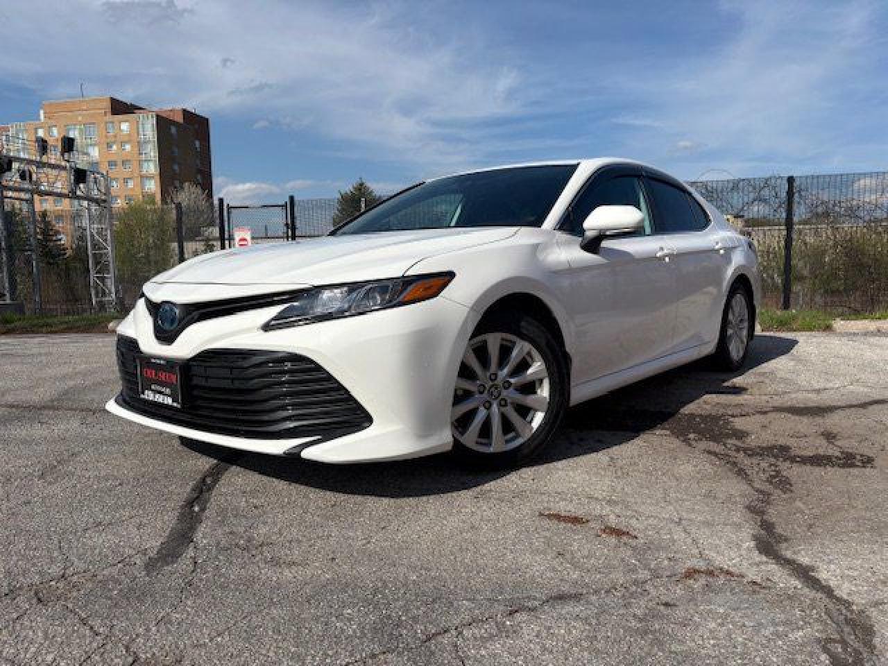 Used 2020 Toyota Camry HYBRID-GAS SAVER-CARPLAY-LANE DEPT-CERTFIFIED for sale in Toronto, ON